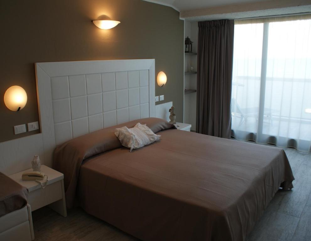 Hotel Granada Milano Marittima Camera foto